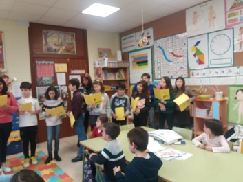 Contando contos uns alumnos a outros