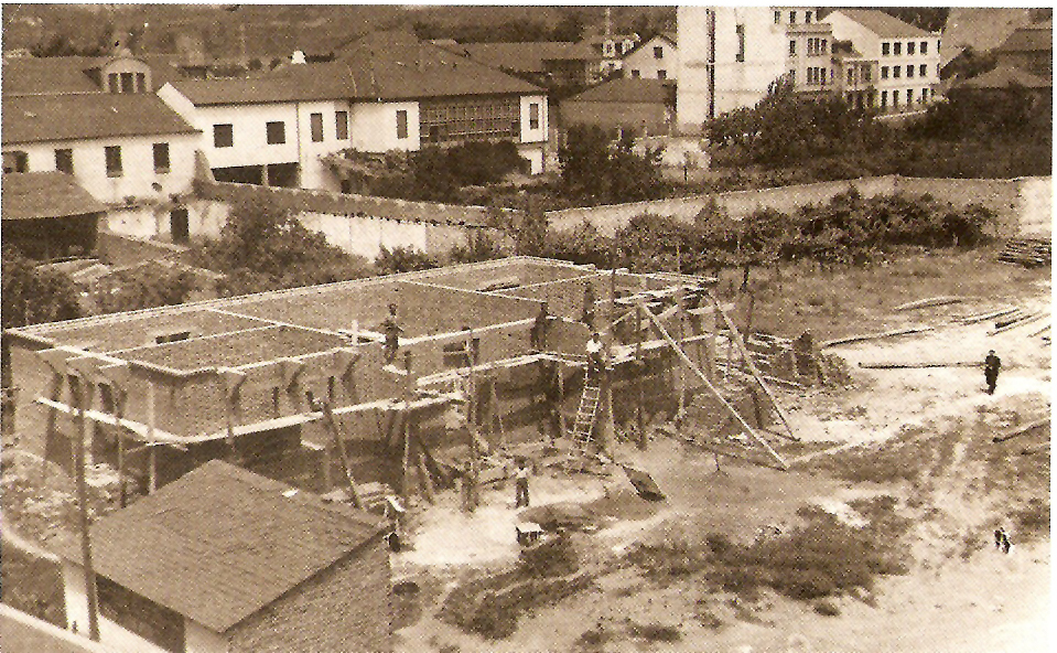 Obras de construci&oacute;n do Concello Vello