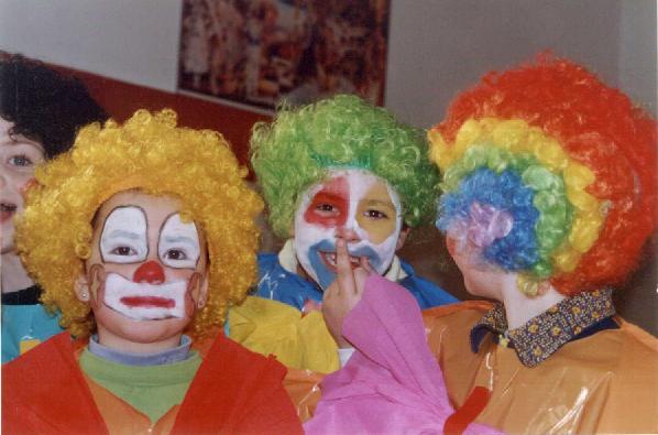 Tres nenos