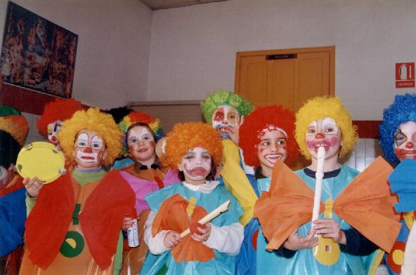Grupo de nenos de Carnaval