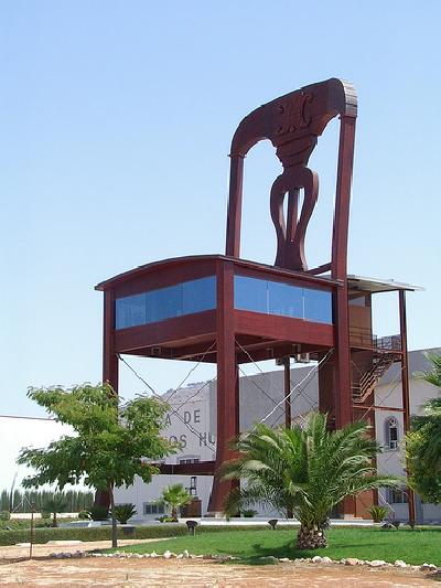   A silla mas grande do mundo
