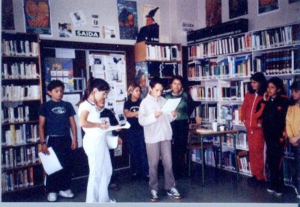 Ensaiando na Biblioteca