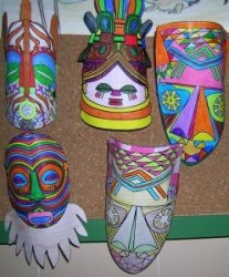 M&aacute;scaras m&aacute;is de preto