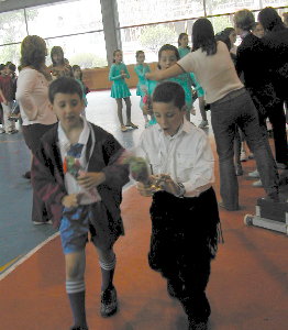 Recollendo os agasallos