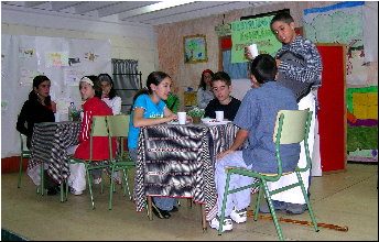 6&ordm;A In a restaurant