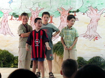 Eles tam&eacute;n interpretan