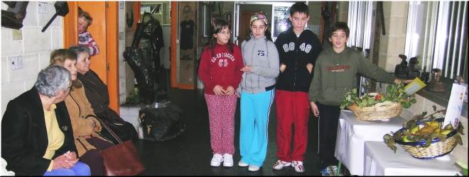 Alumnos/as de 6&ordm; fan de gu&iacute;as da mostra