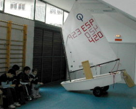 Escoitando a explicaci&oacute;n