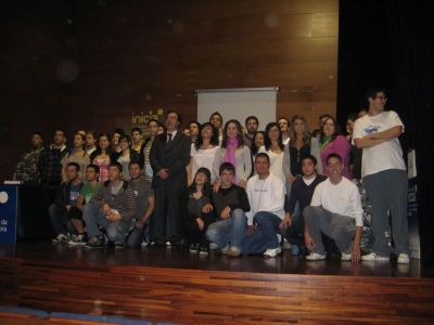 לחץ לתצוגת גודל מלא