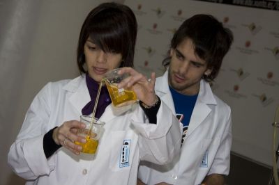 Tam boy görünüm için tıklayın