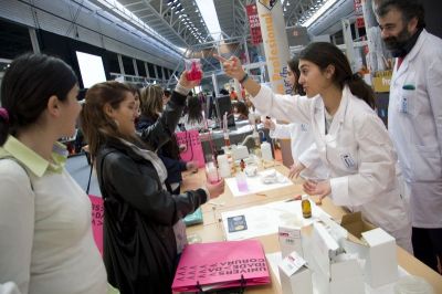 Hemen sakatu irudia tamaina osoan ikusteko