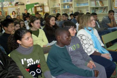 Cliciwch i weld y delwedd faint-llawn