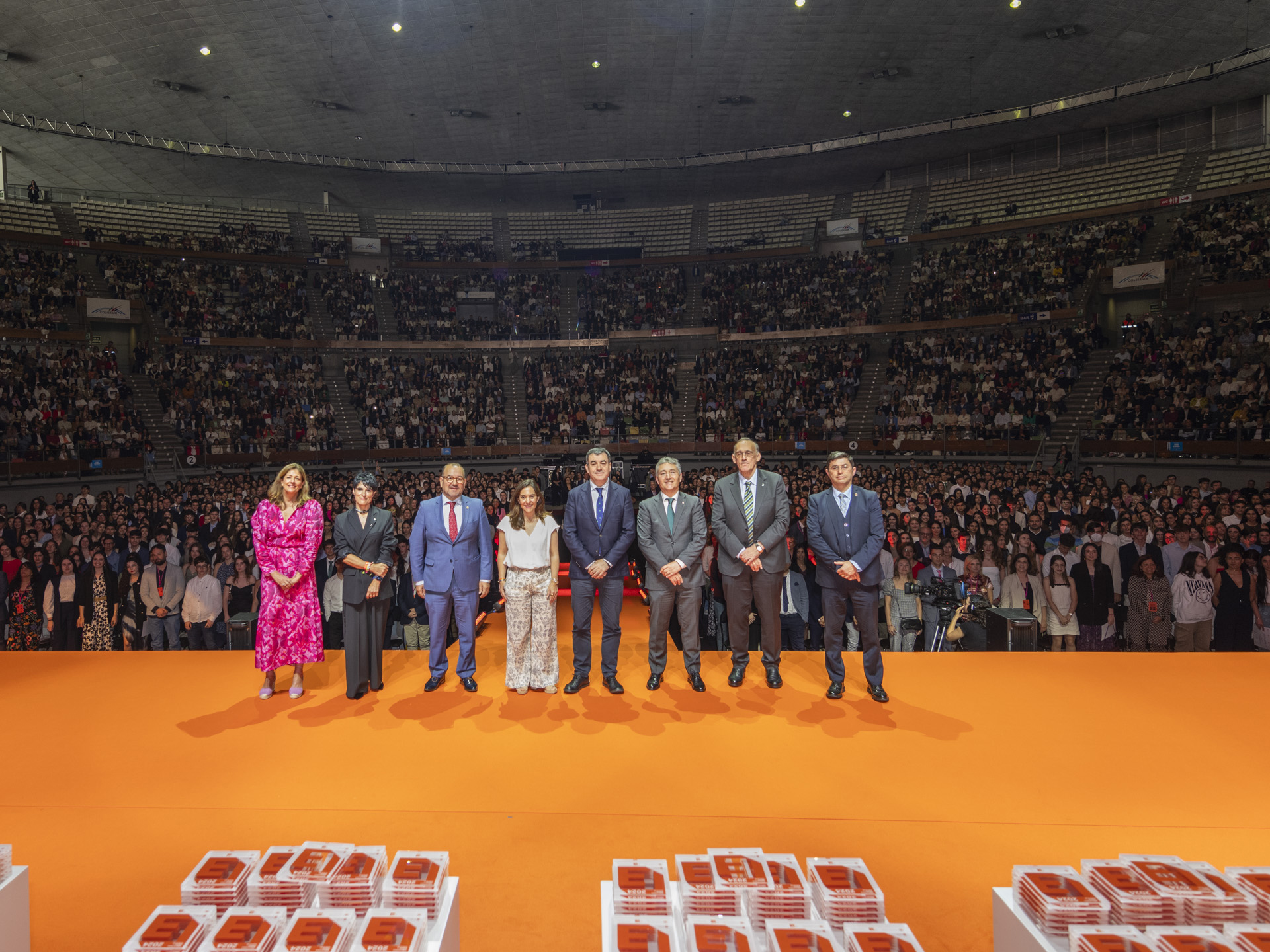 megabau2.png megabau2.png